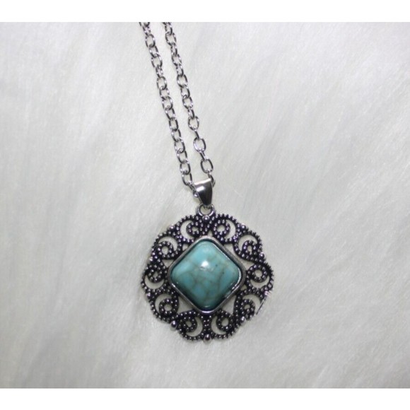 Vintage Look Women's Necklace & Earring Set Turquoise Silver Filigree NWT - Picture 4 of 4